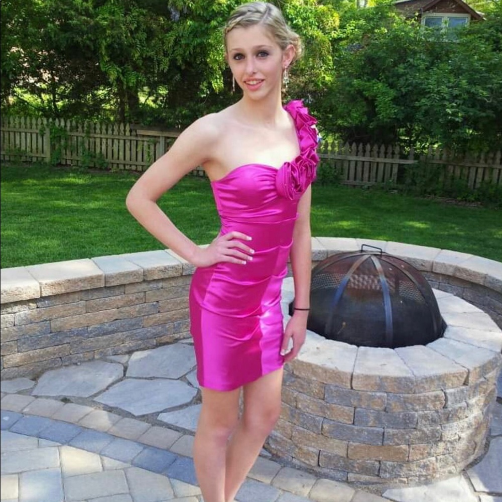 Fuchsia pink short prom dress